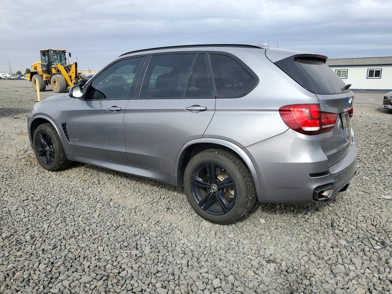 2018 BMW X5 xDrive50I - zdjęcie 2