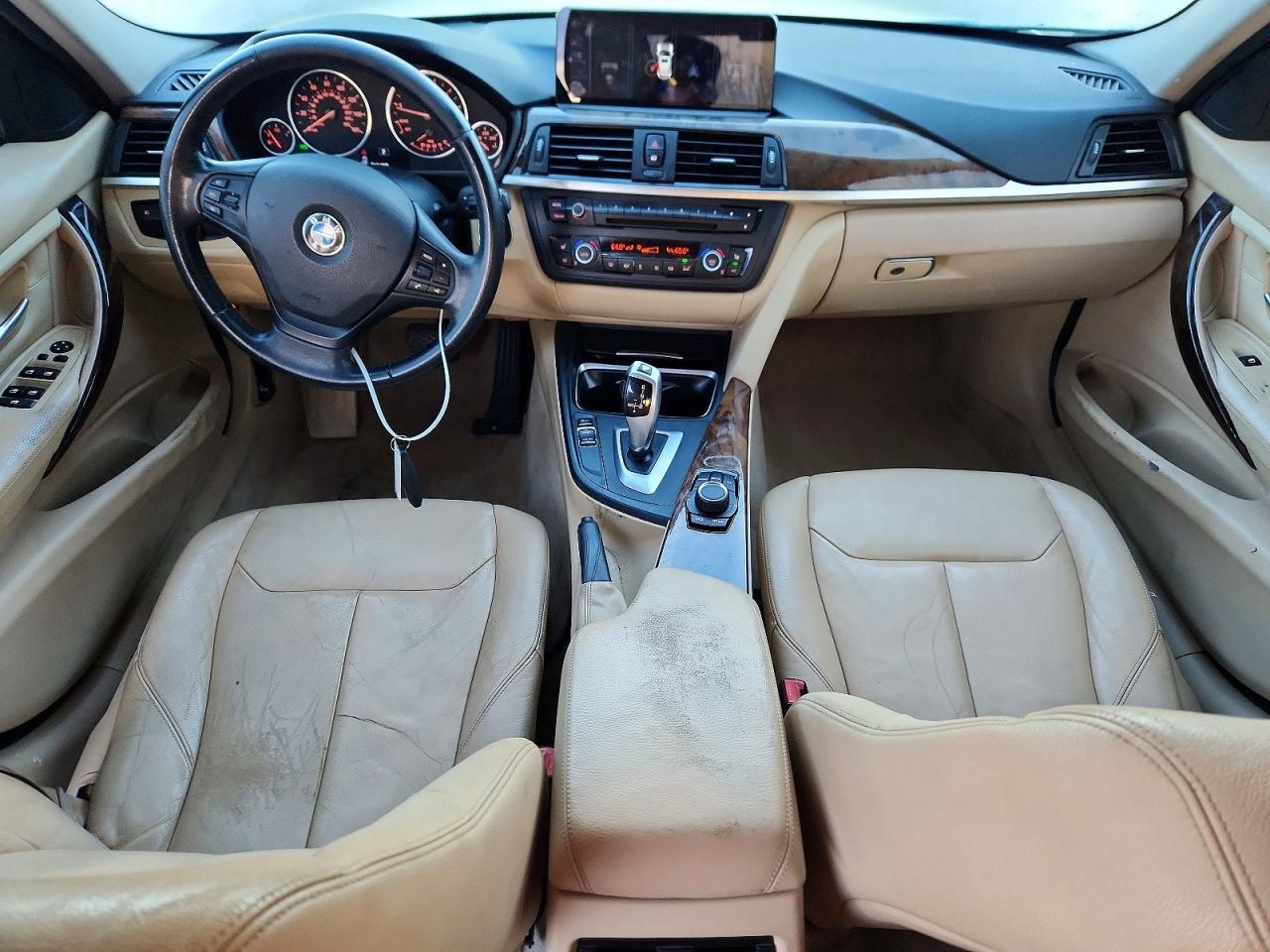 2013 BMW 320 I - zdjęcie 8