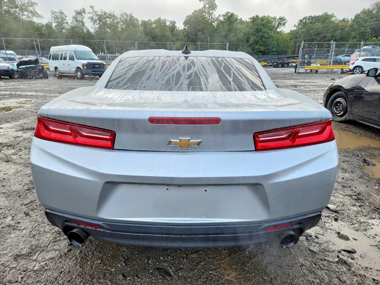 2018 Chevrolet Camaro Ls - zdjęcie 6