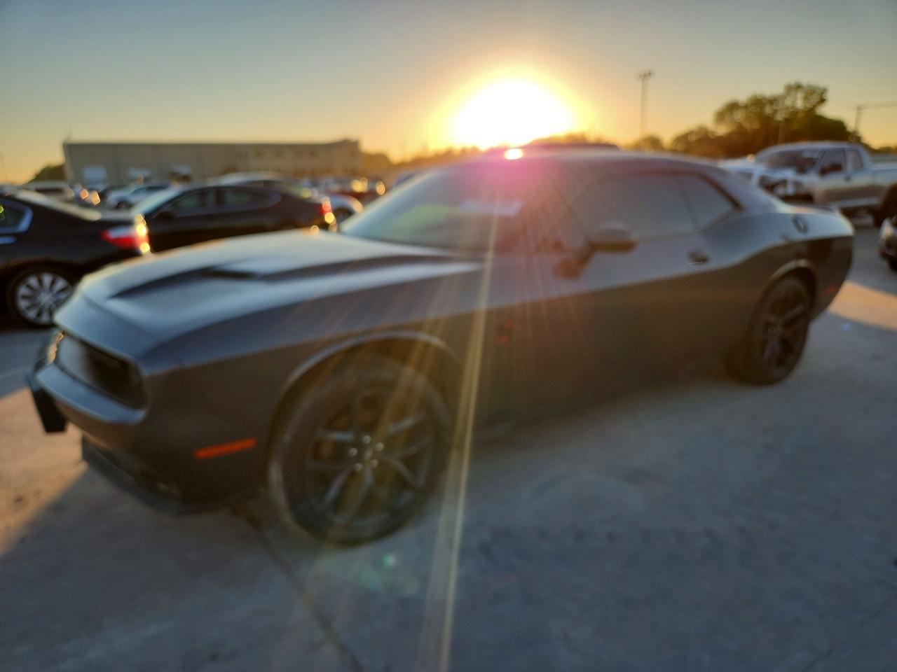 2019 Dodge Challenger Sxt - zdjęcie główne