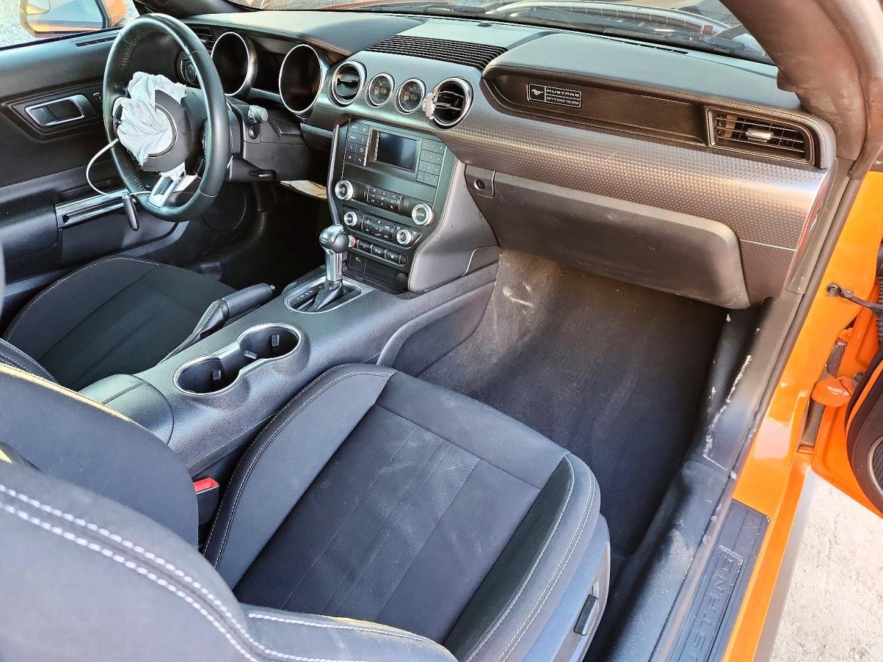 2020 Ford Mustang Gt - zdjęcie 8