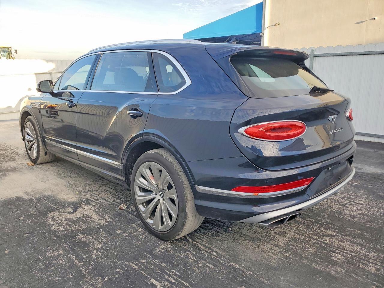 2023 Bentley Bentayga - zdjęcie 2