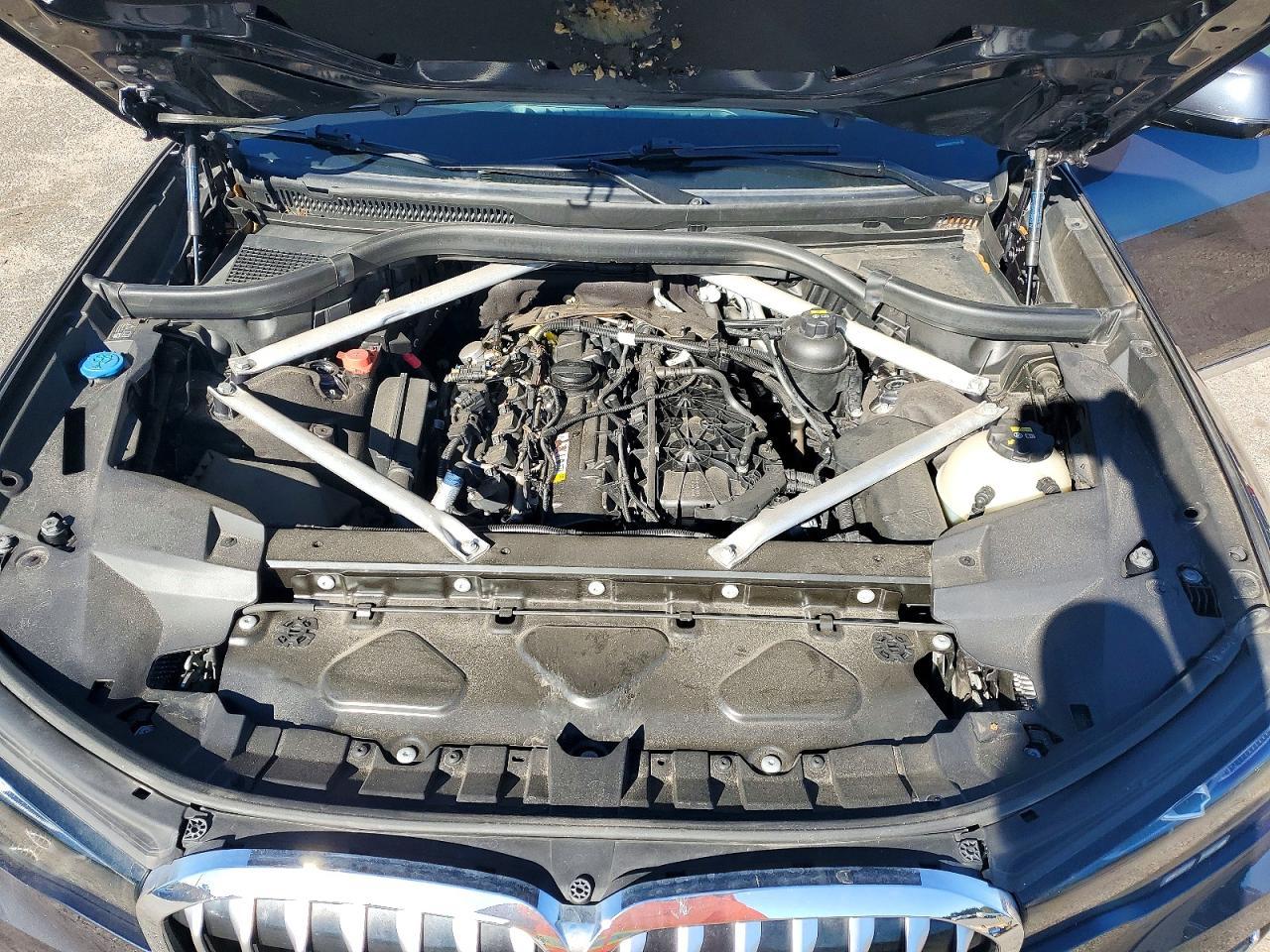 2020 BMW X7 xDrive40I - zdjęcie 12