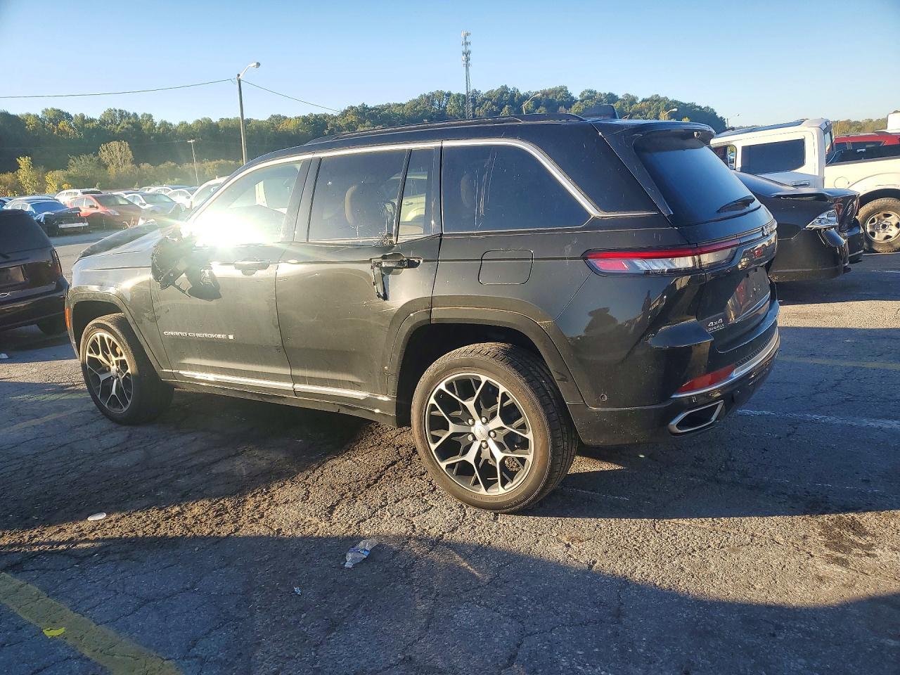2024 Jeep Grand Cherokee Summit - zdjęcie 2