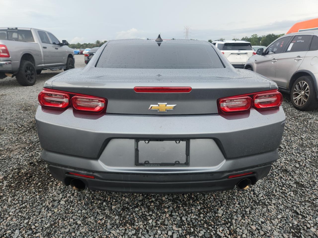 2022 Chevrolet Camaro Ls - zdjęcie 6