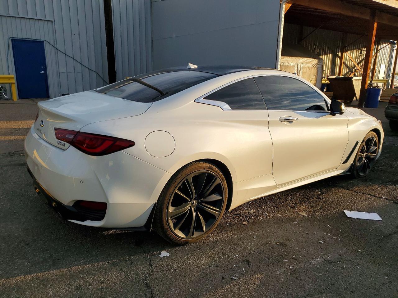 2021 Infiniti Q60 Red Sport 400 - zdjęcie 3