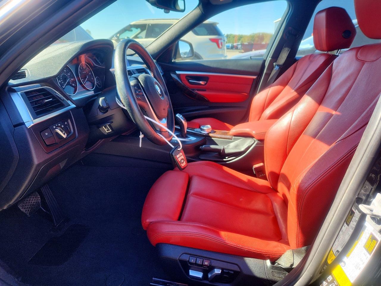 2018 BMW Seria 3 330i - zdjęcie 7