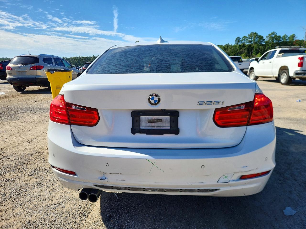 2015 BMW 328 I - zdjęcie 6