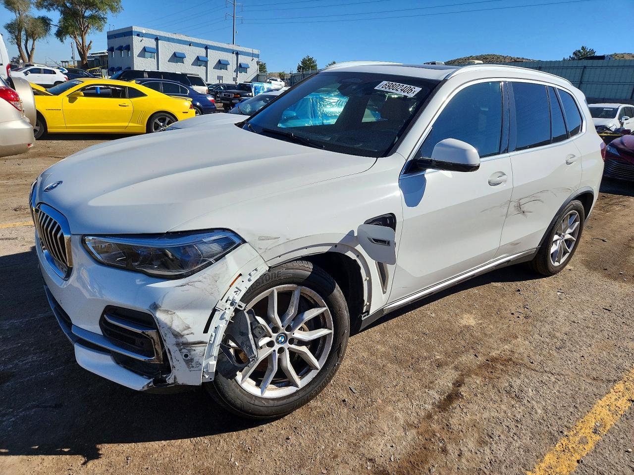 2022 BMW X5 xDrive45E - zdjęcie główne