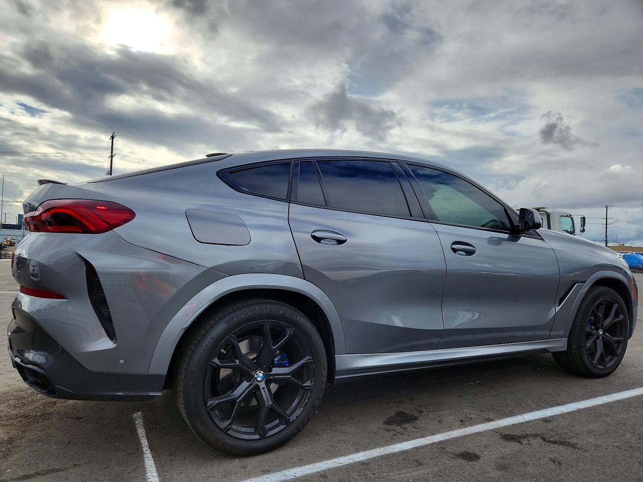 2024 BMW X6 xDrive40I - zdjęcie 3