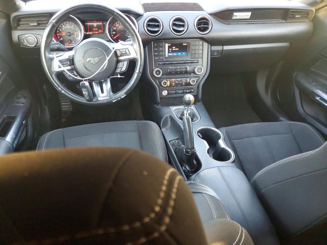 2018 Ford Mustang - zdjęcie 8
