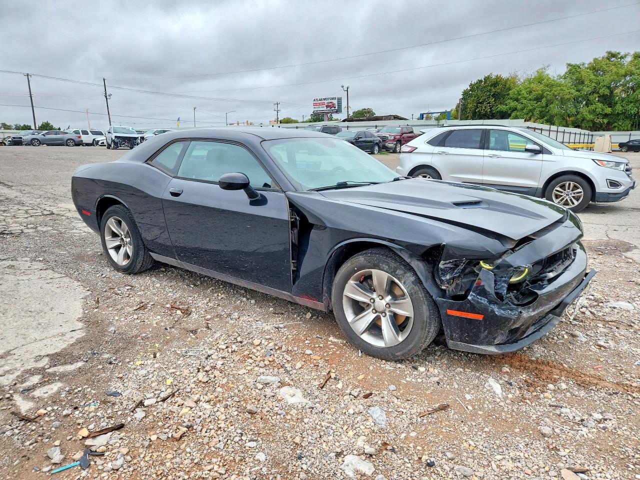 2016 Dodge Challenger Sxt - zdjęcie 4