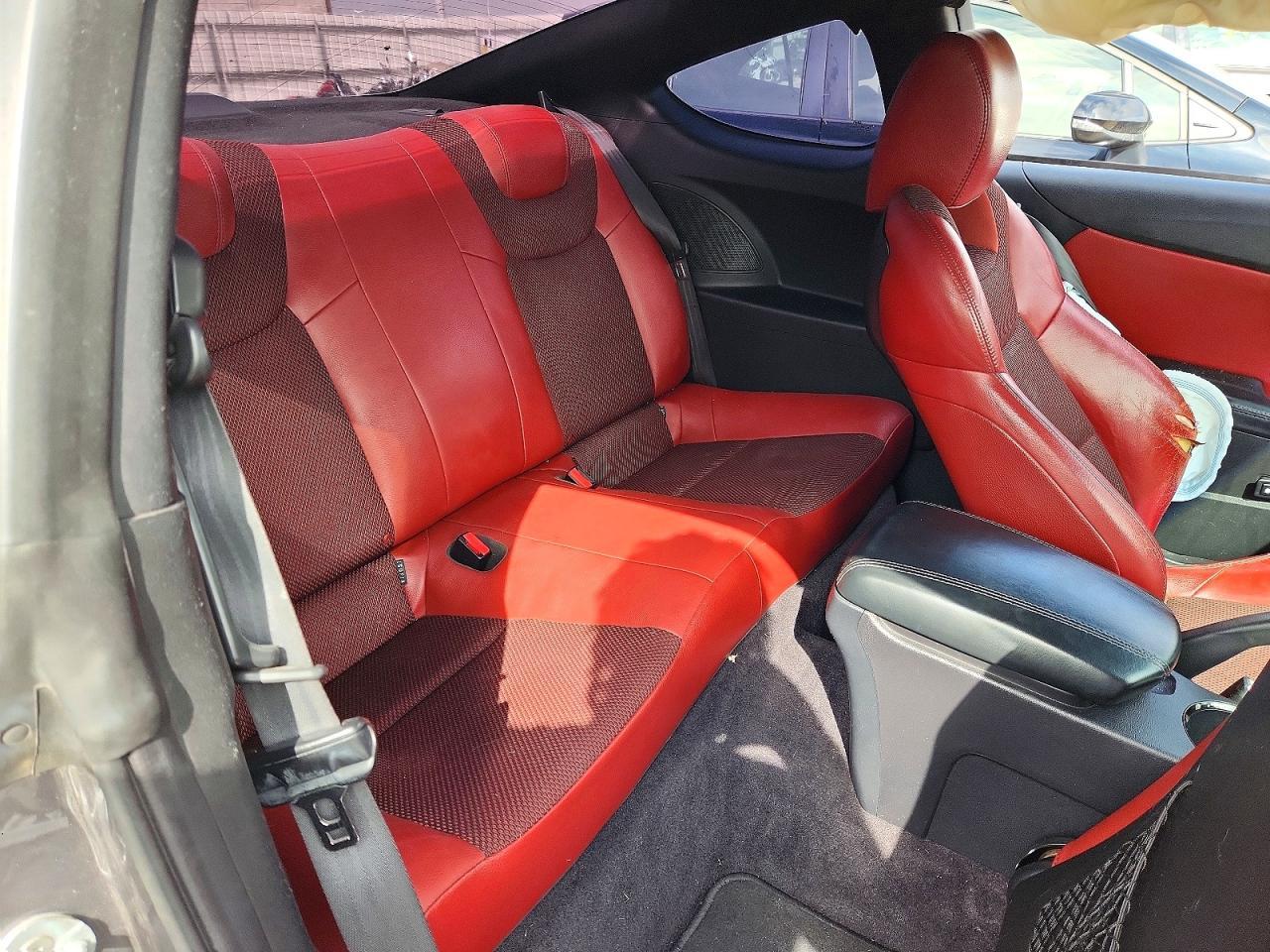 2013 Hyundai Genesis Coupe 2.0T R-Spec - zdjęcie 10