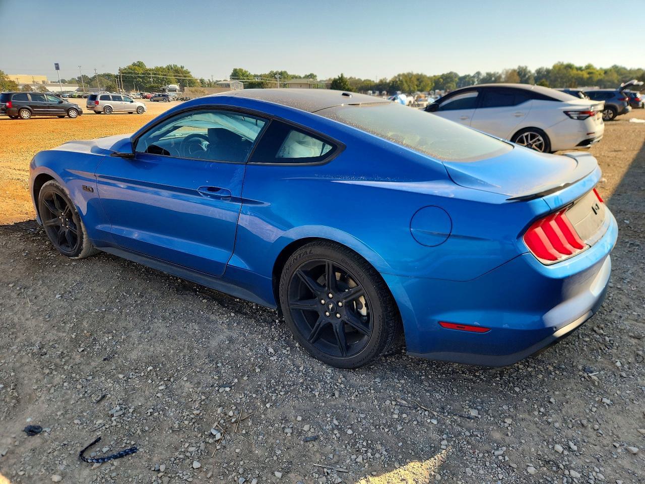 2019 Ford Mustang Gt - zdjęcie 2