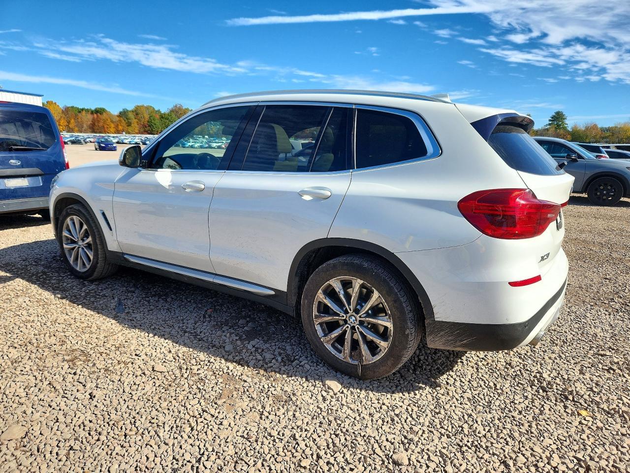 2018 BMW X3 xDrive30I - zdjęcie 2