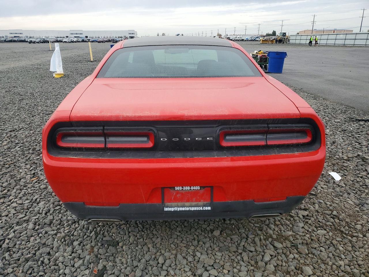 2016 Dodge Challenger Sxt - zdjęcie 6