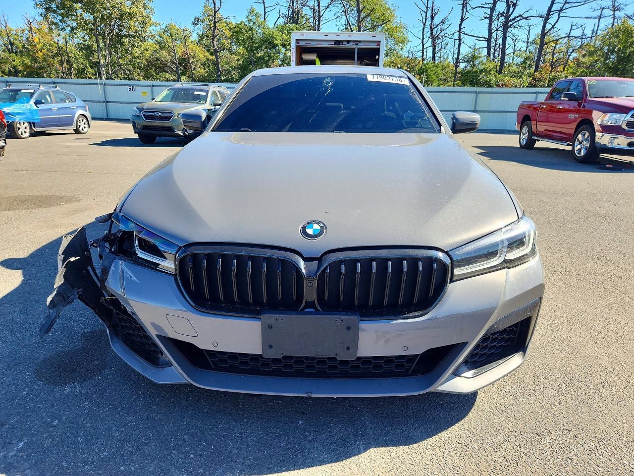 2021 BMW Seria 5 540i - zdjęcie 5