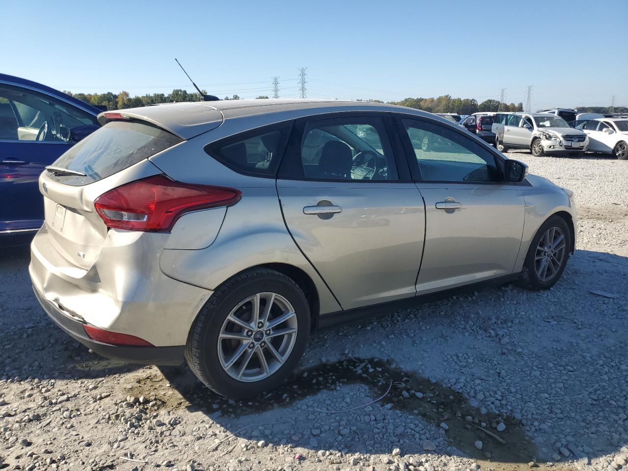 2017 Ford Focus Se - zdjęcie 3