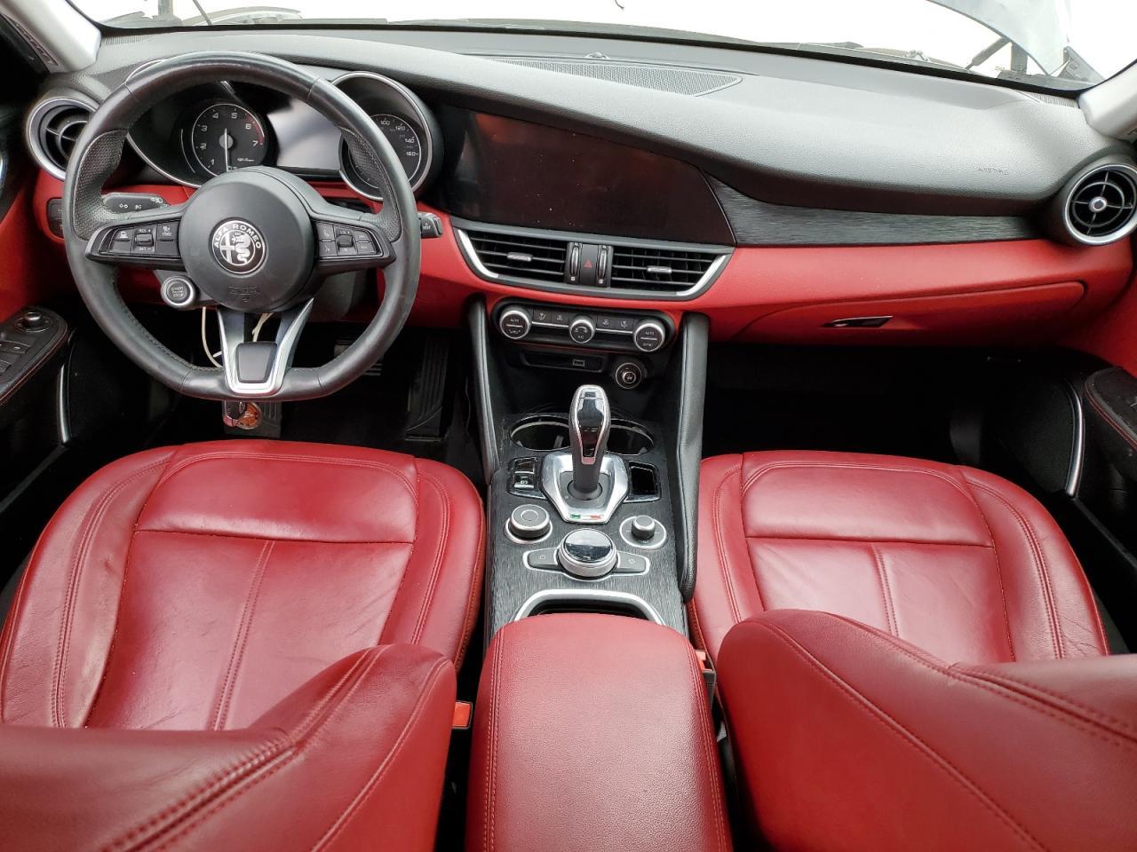 2021 Alfa Romeo Giulia Sport - zdjęcie 8