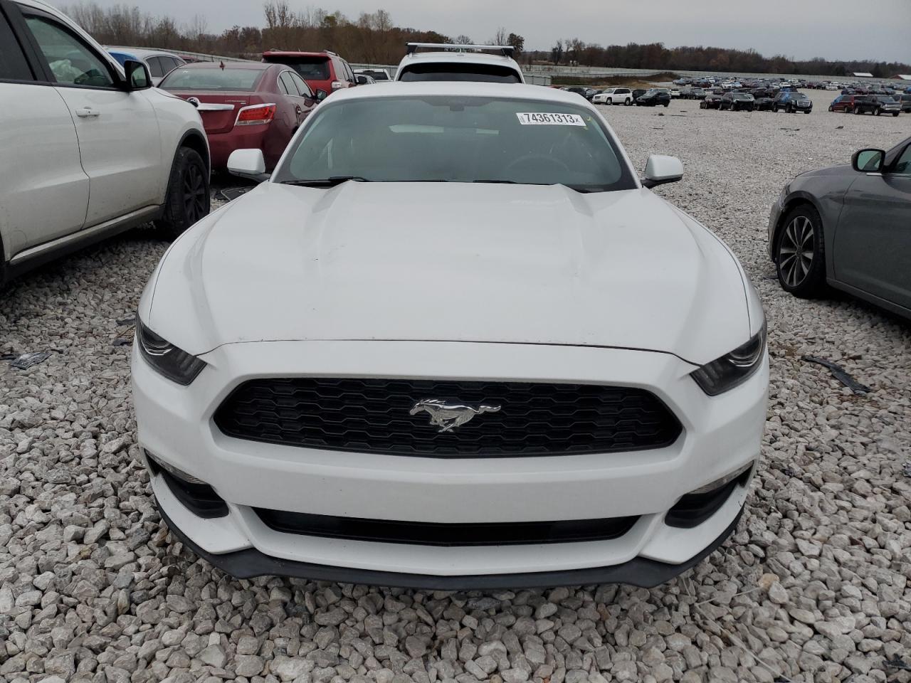 2017 Ford Mustang - zdjęcie 5