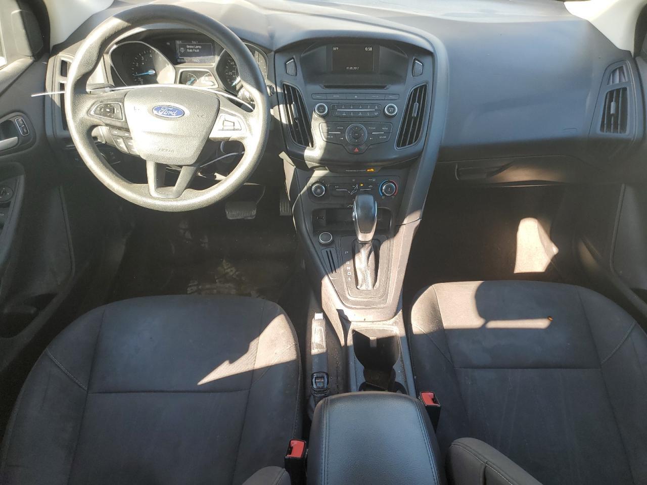 2017 Ford Focus Se - zdjęcie 8