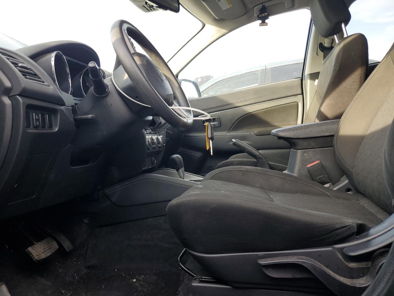 2022 Mitsubishi Outlander Sport Es - zdjęcie 7