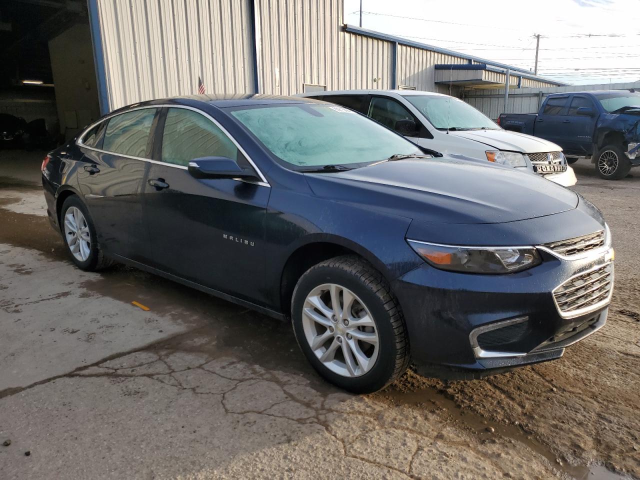 2017 Chevrolet Malibu Lt - zdjęcie 4