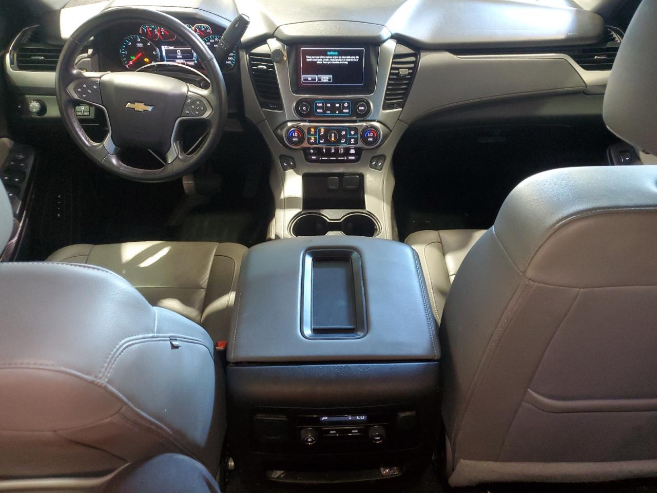 2017 Chevrolet Tahoe C1500 Lt - zdjęcie 8