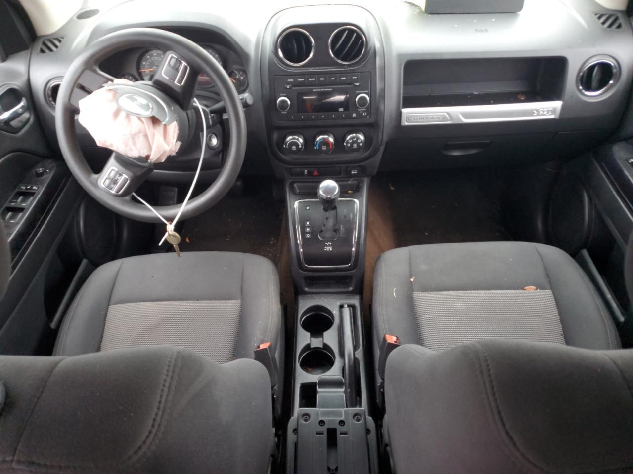 2014 Jeep Compass Sport - zdjęcie 8