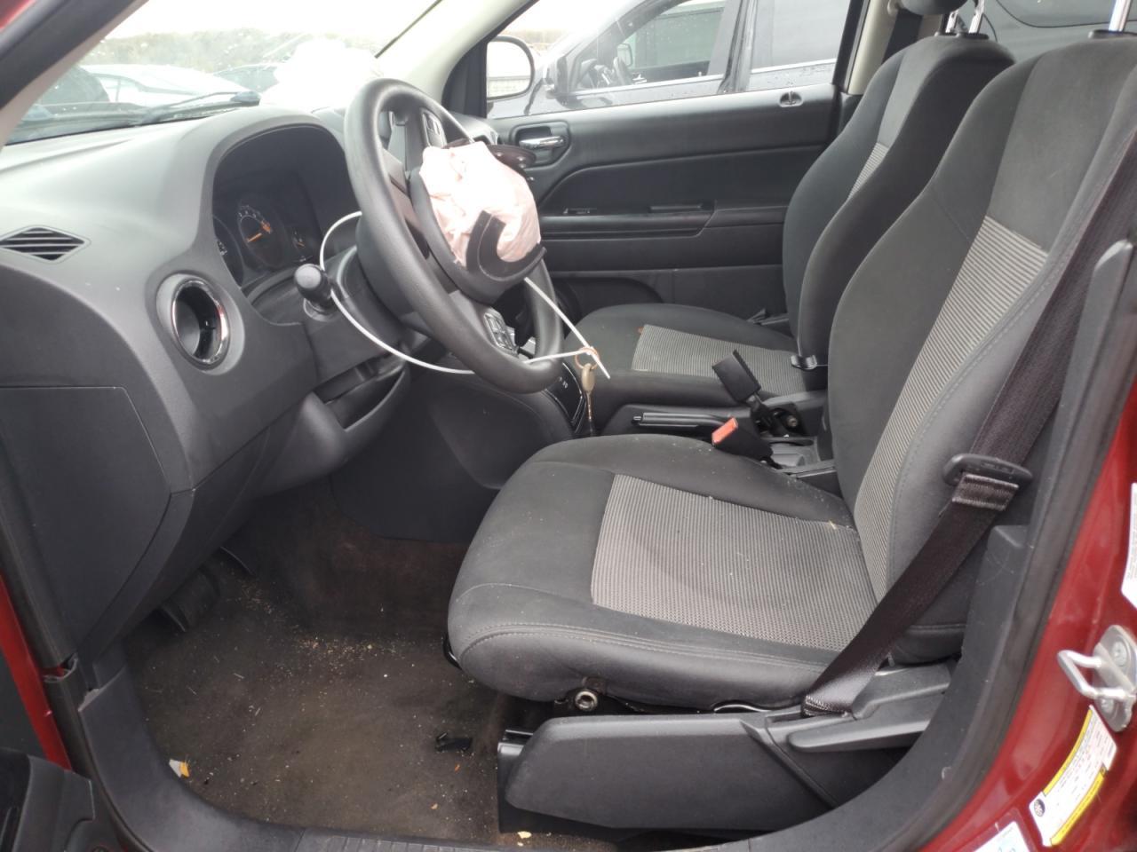 2014 Jeep Compass Sport - zdjęcie 7