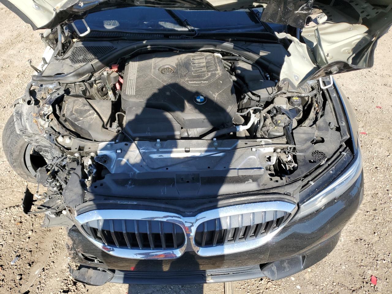 2020 BMW 330I - zdjęcie 12