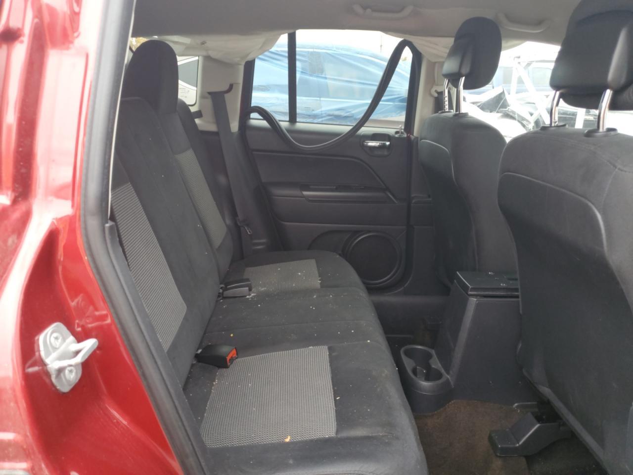 2014 Jeep Compass Sport - zdjęcie 11