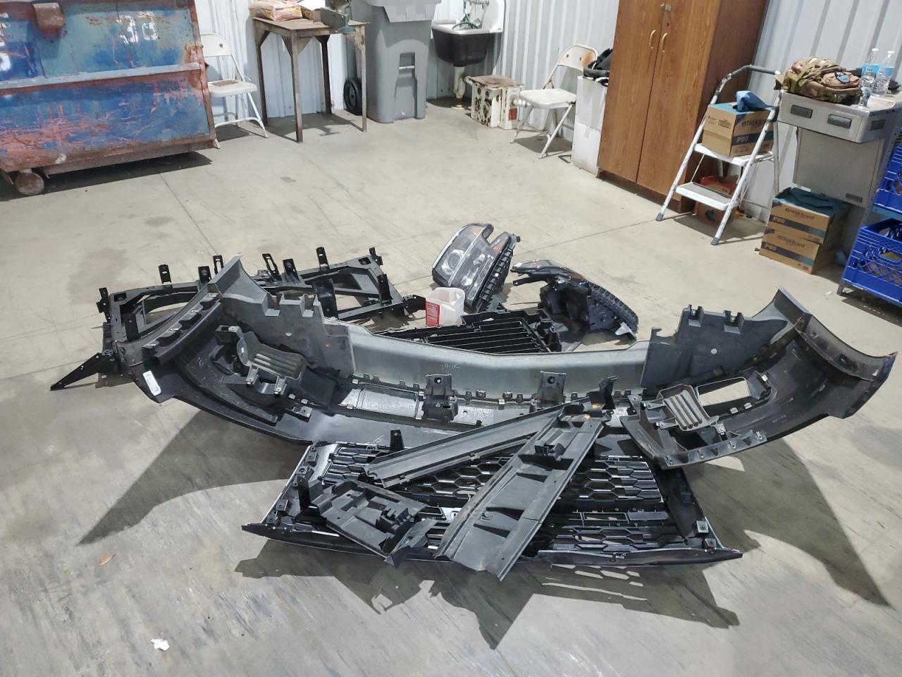 2017 Chevrolet Tahoe C1500 Lt - zdjęcie 13