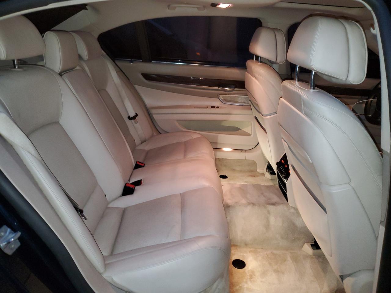 2014 BMW 750 Lxi - zdjęcie 10