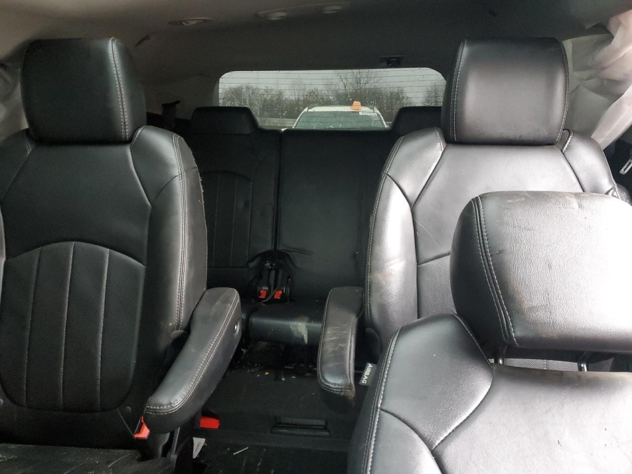 2017 Chevrolet Traverse Premier - zdjęcie 10