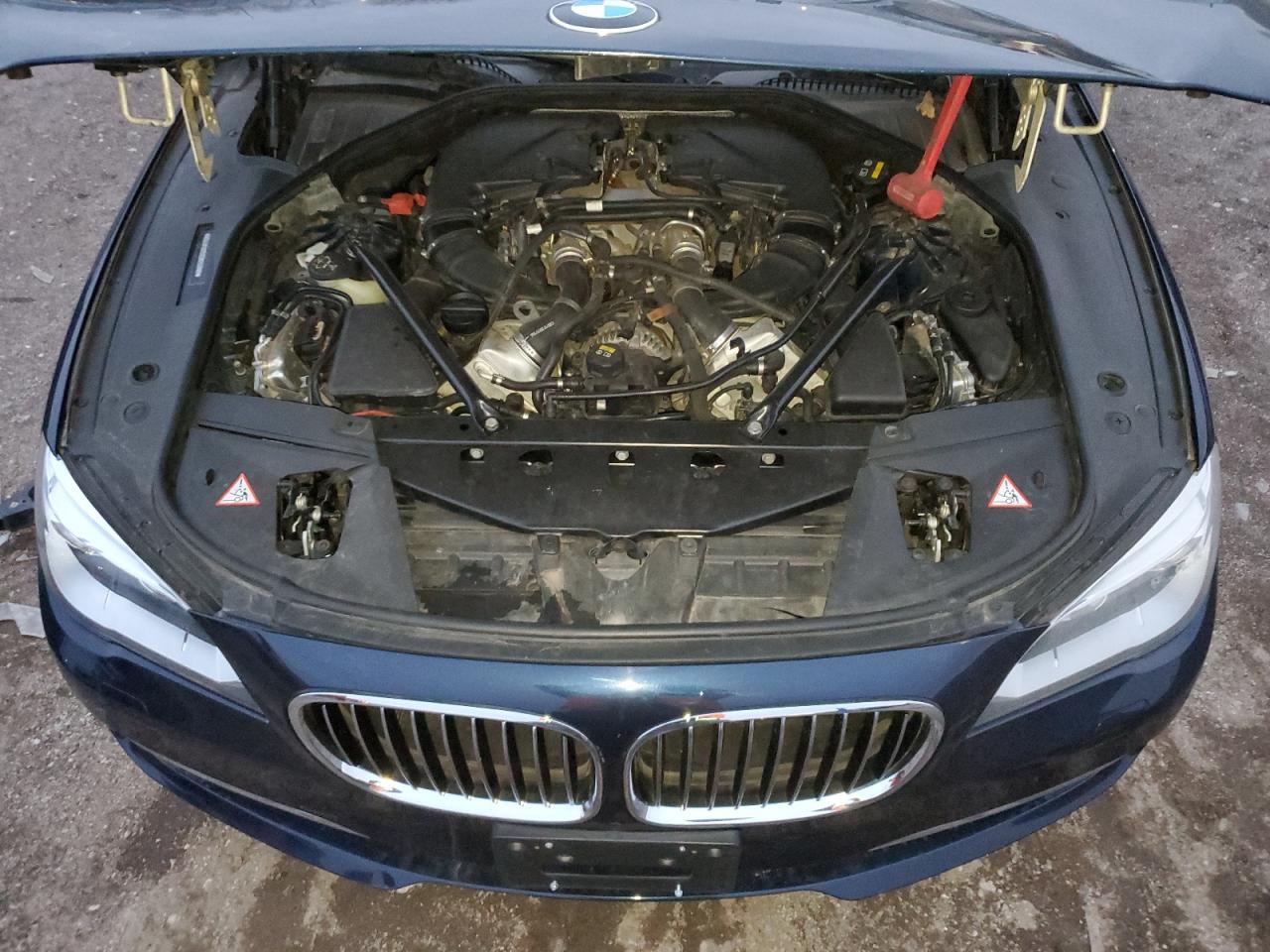 2014 BMW 750 Lxi - zdjęcie 11
