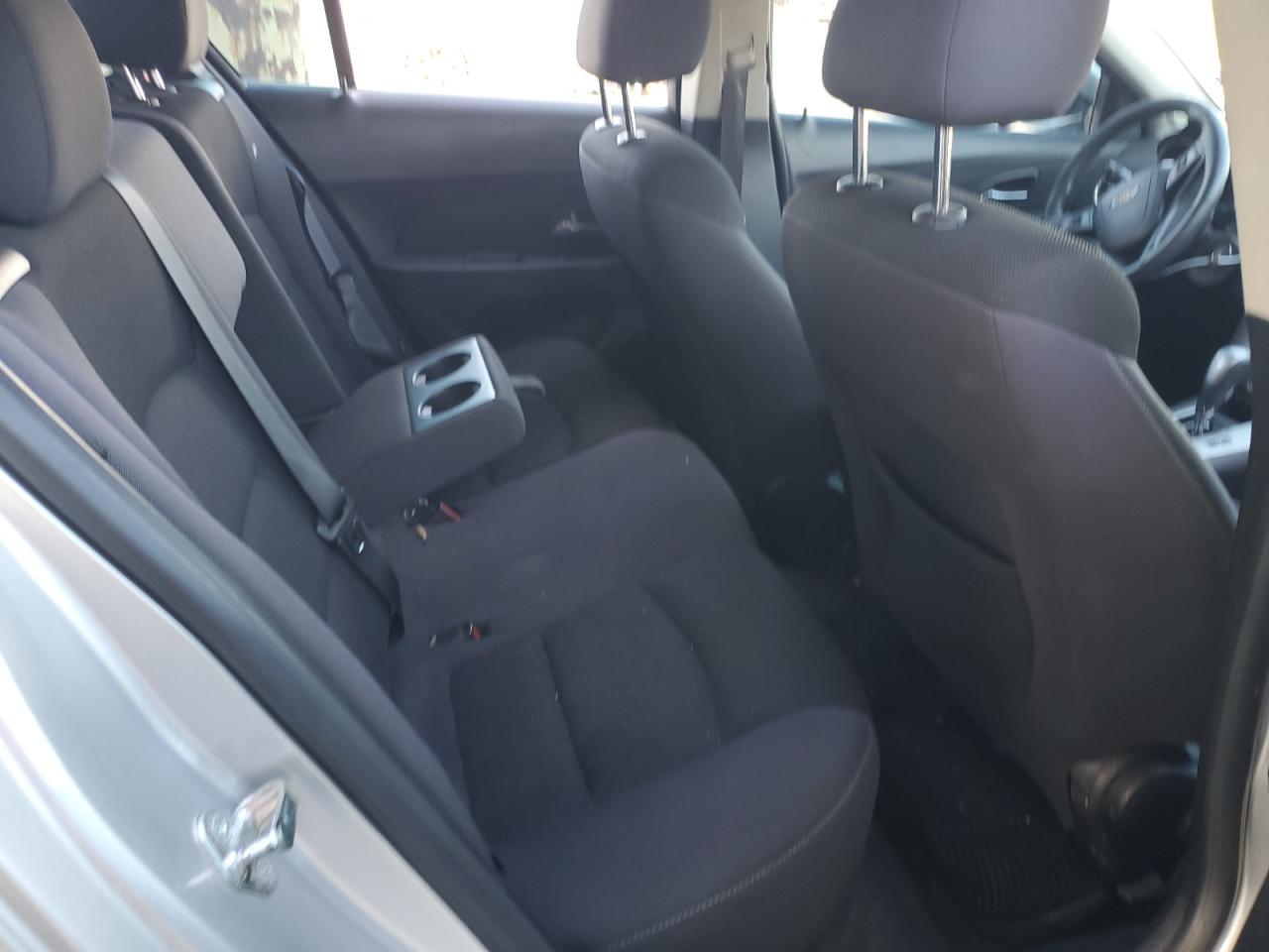 2015 Chevrolet Cruze 4D - zdjęcie 10