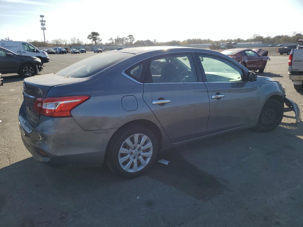 2017 Nissan Sentra S - zdjęcie 3