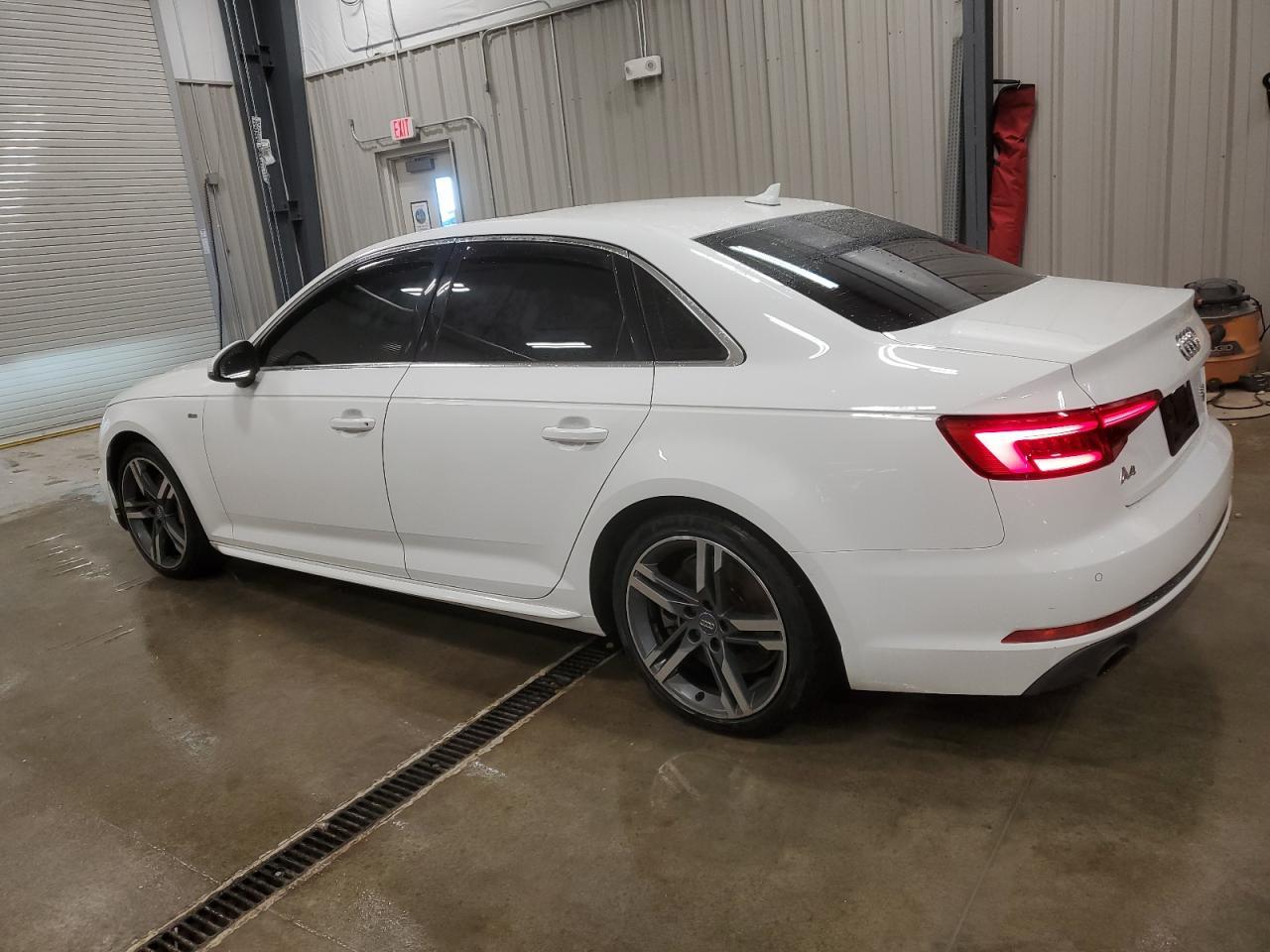 2017 Audi A4 Premium Plus - zdjęcie 2