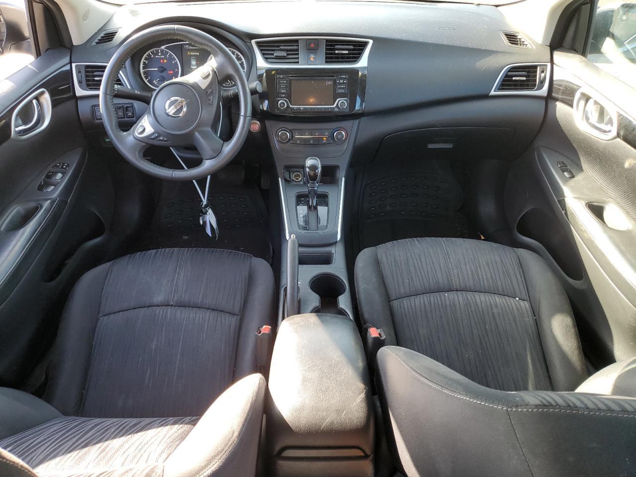 2017 Nissan Sentra S - zdjęcie 8