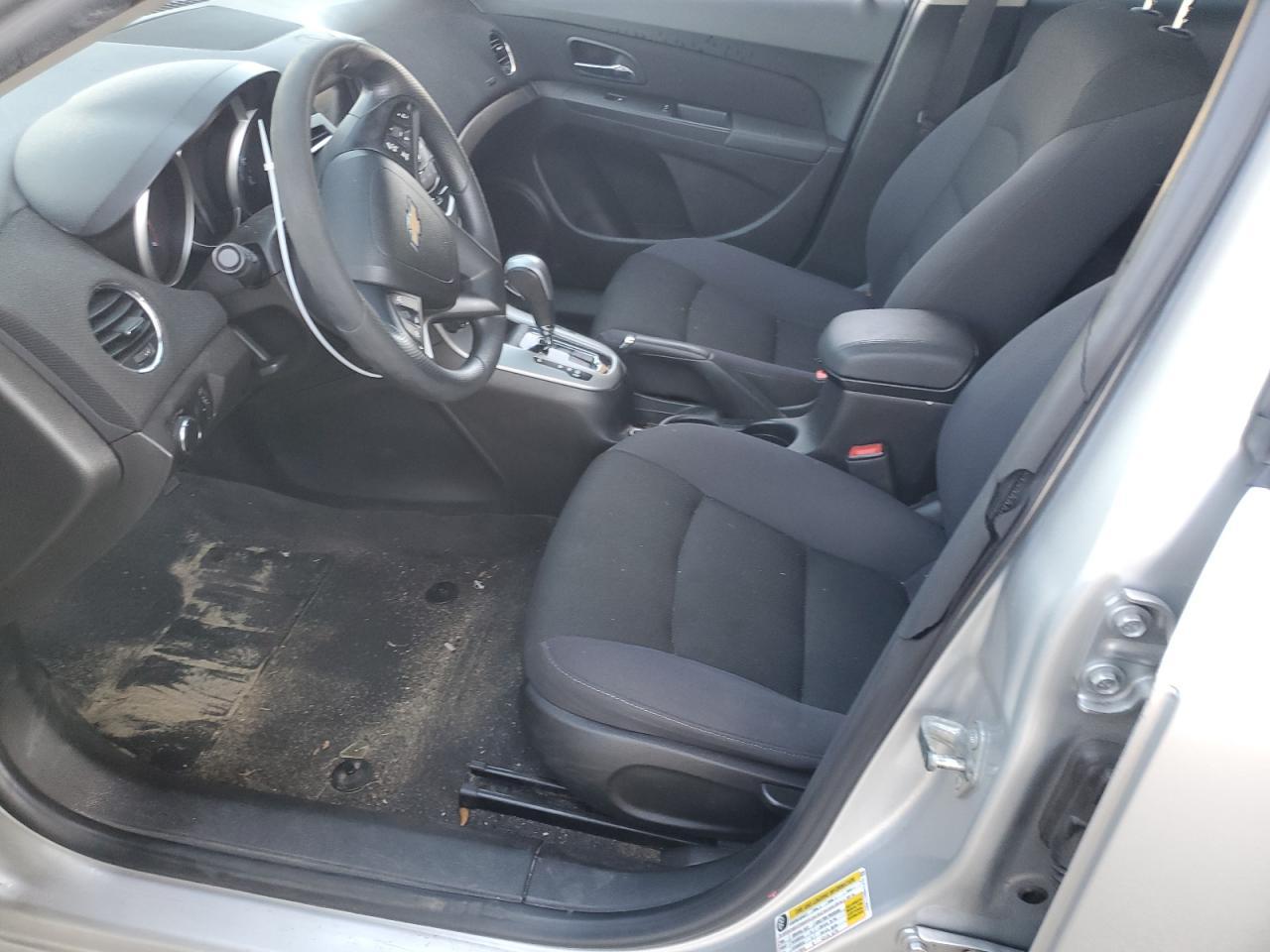 2015 Chevrolet Cruze 4D - zdjęcie 7