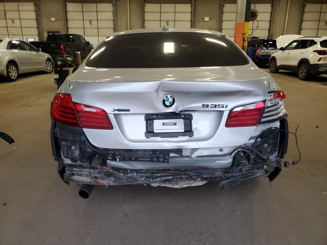 2016 BMW 535 Xi - zdjęcie 6