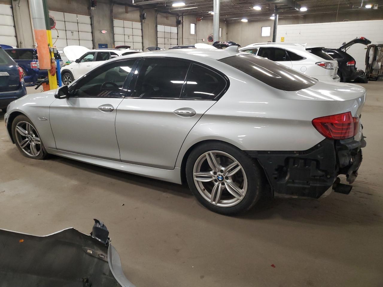 2016 BMW 535 Xi - zdjęcie 2