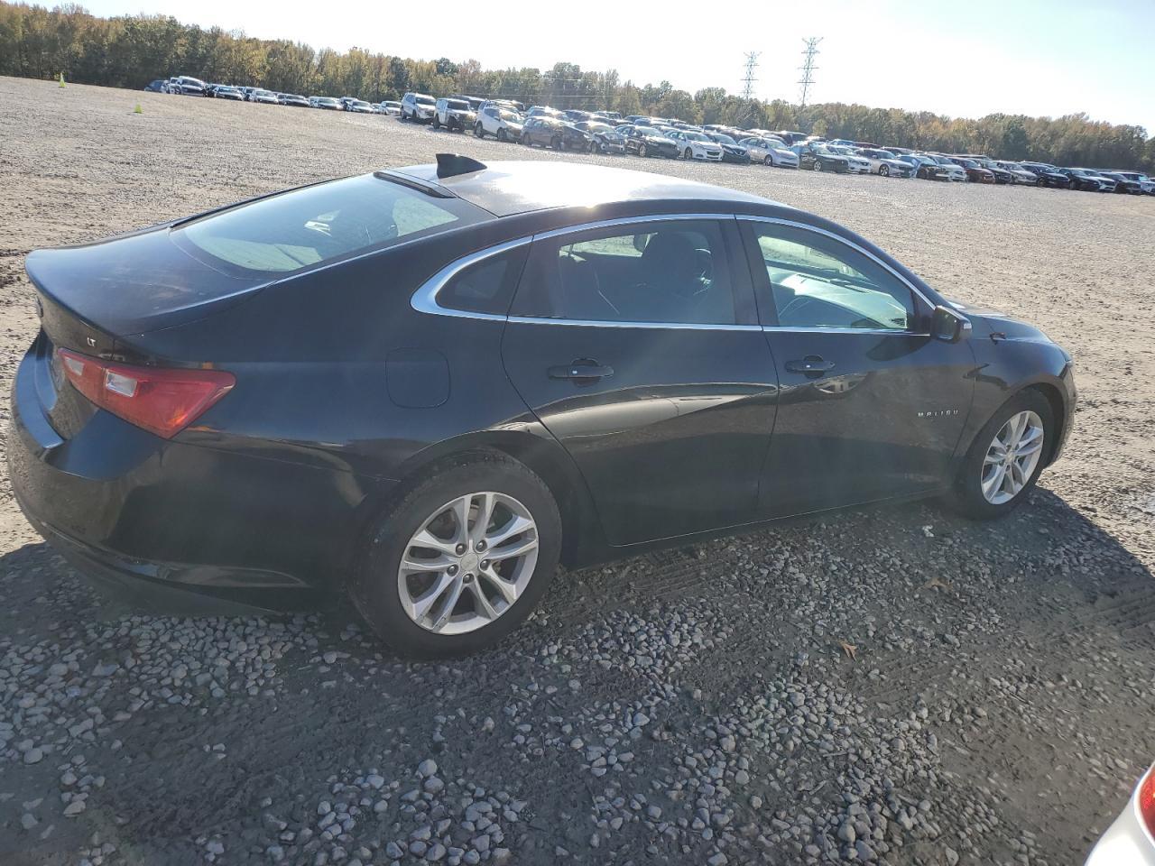 2017 Chevrolet Malibu Lt - zdjęcie 3