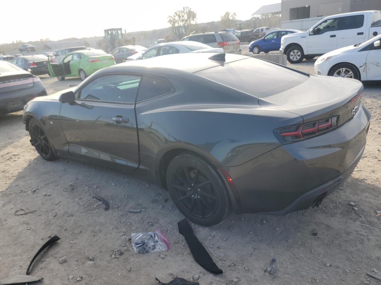 2018 Chevrolet Camaro Lt - zdjęcie 2