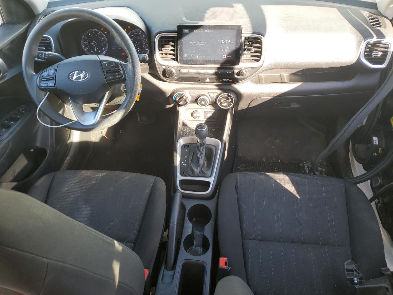 2021 Hyundai Venue Se - zdjęcie 8