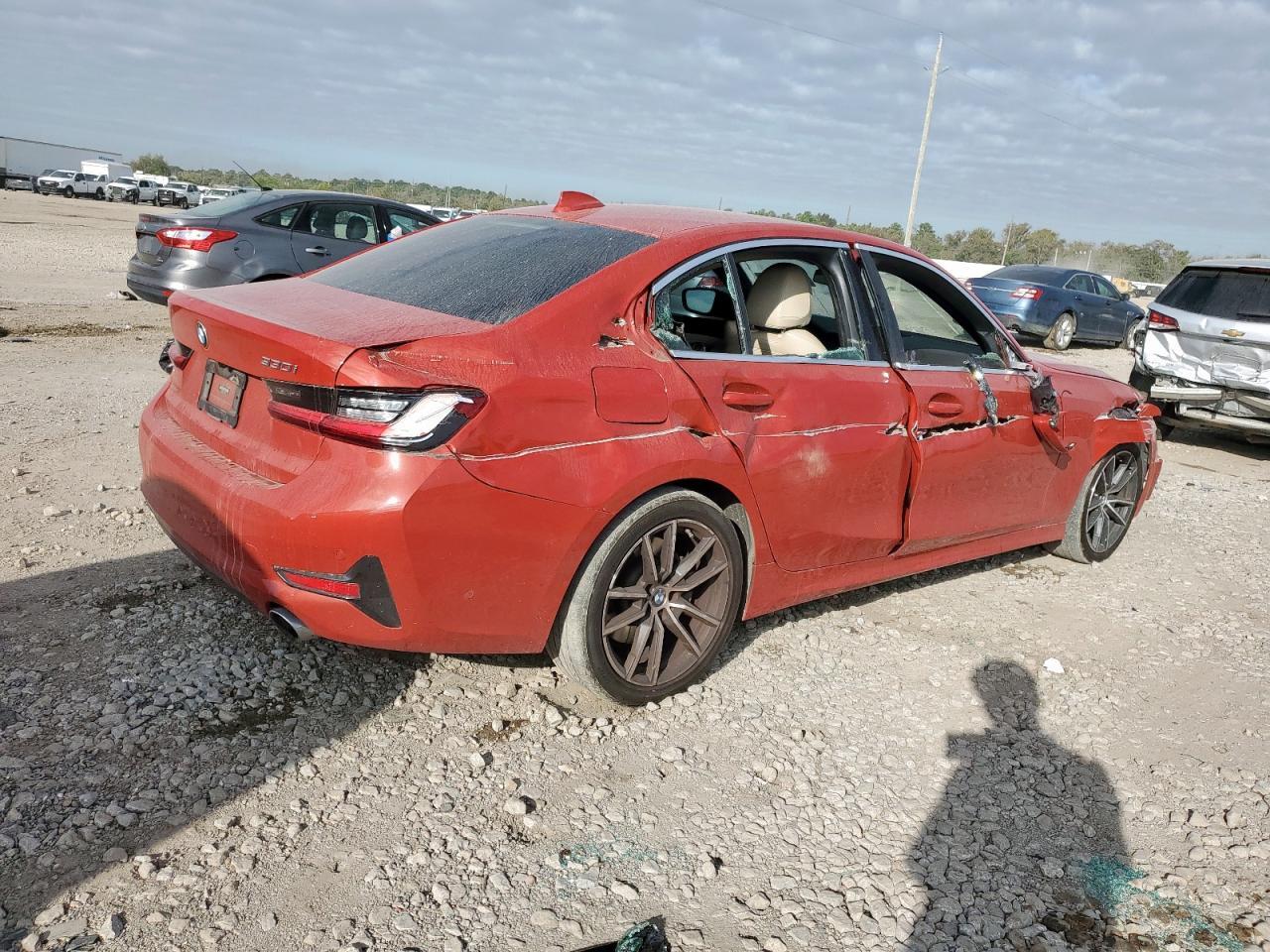 2021 BMW 330I - zdjęcie 3
