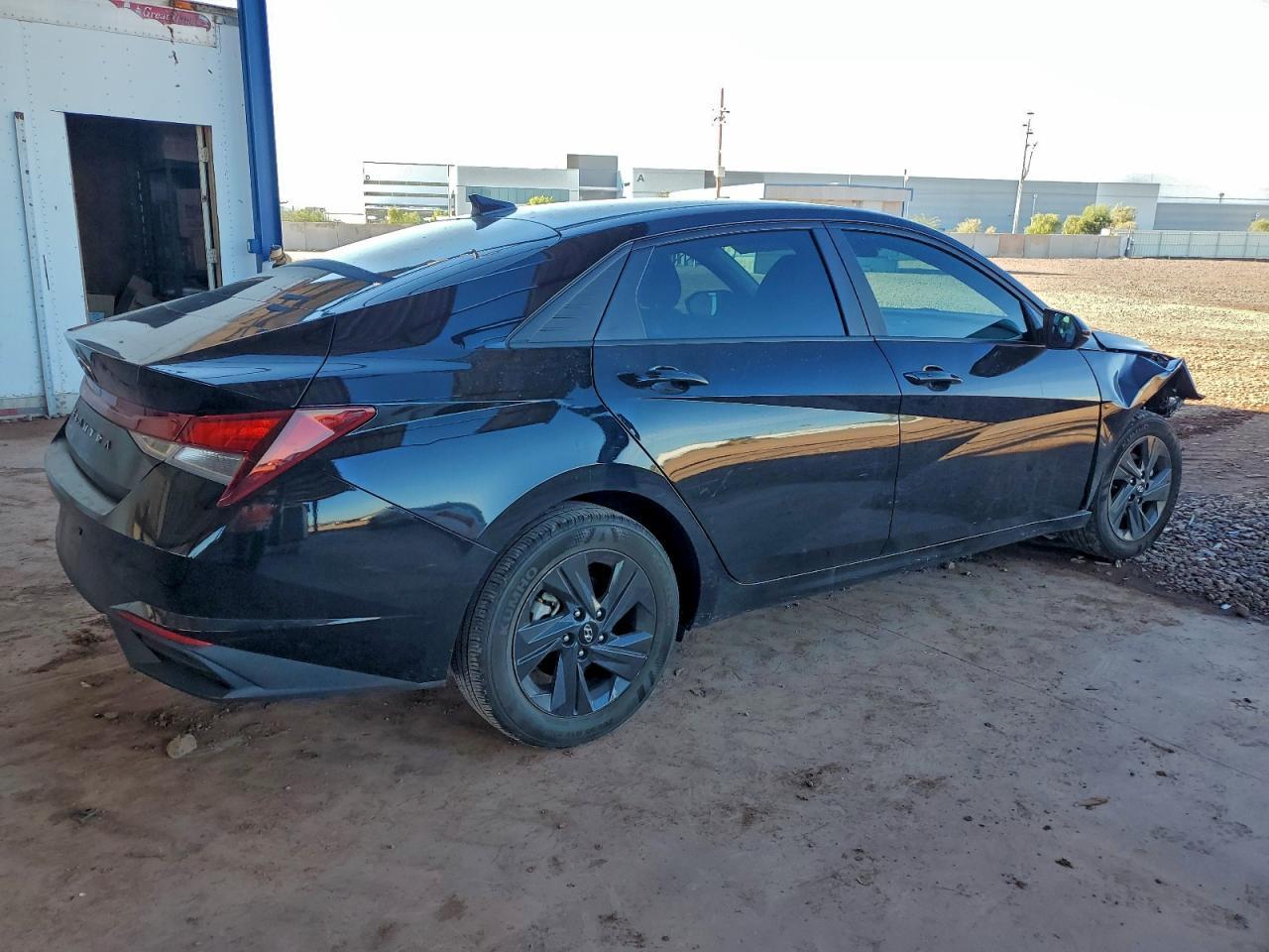 2023 Hyundai Elantra - zdjęcie 3