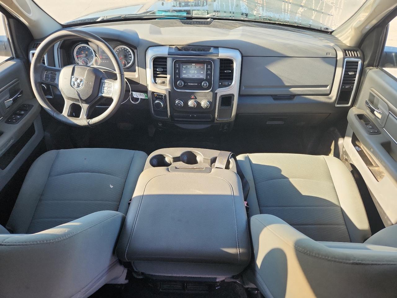 2020 Ram 1500 Classic Slt - zdjęcie 8