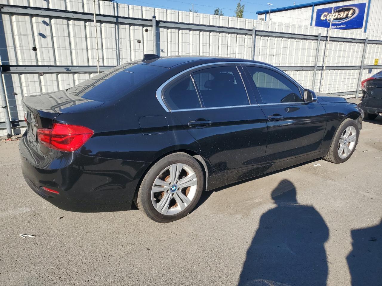 2018 BMW Seria 3 - zdjęcie 3